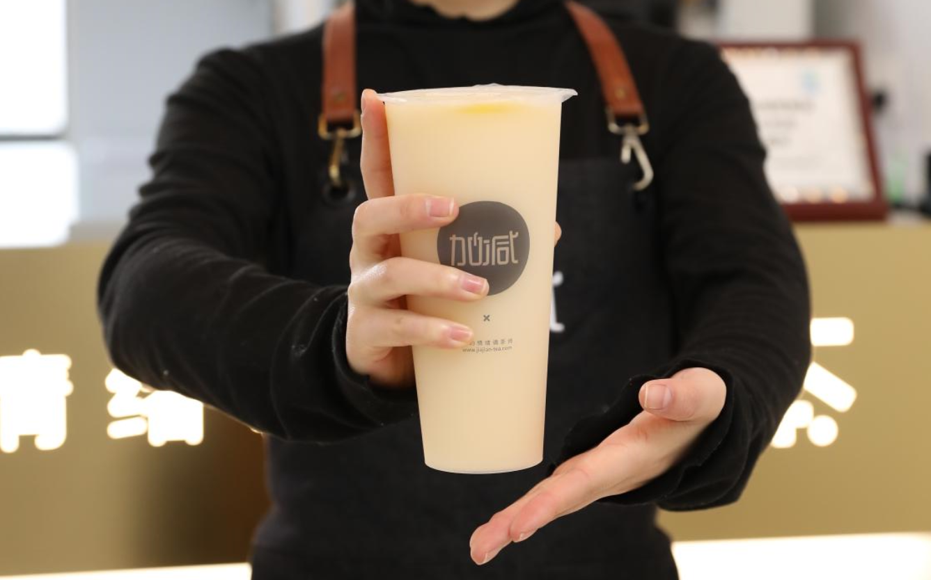 乐博体育茶饮：为何奶茶行业都热衷于开校园店